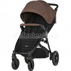 Britax B-Motion 4 Plus  Wood Brown